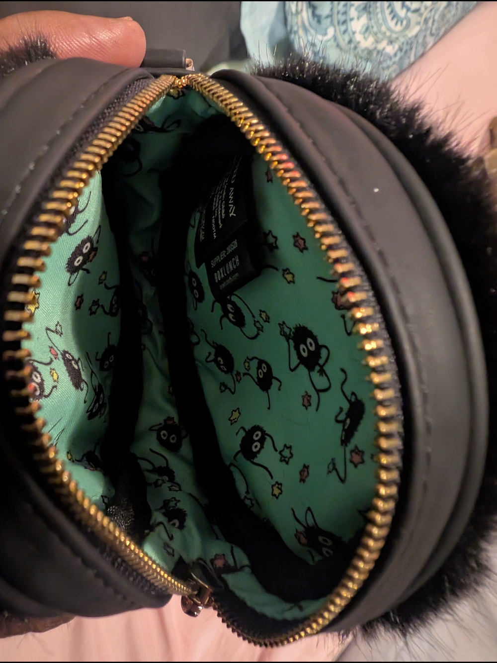 Cute Black Furry Eye Wristlet Clutch - Picture 10 of 10